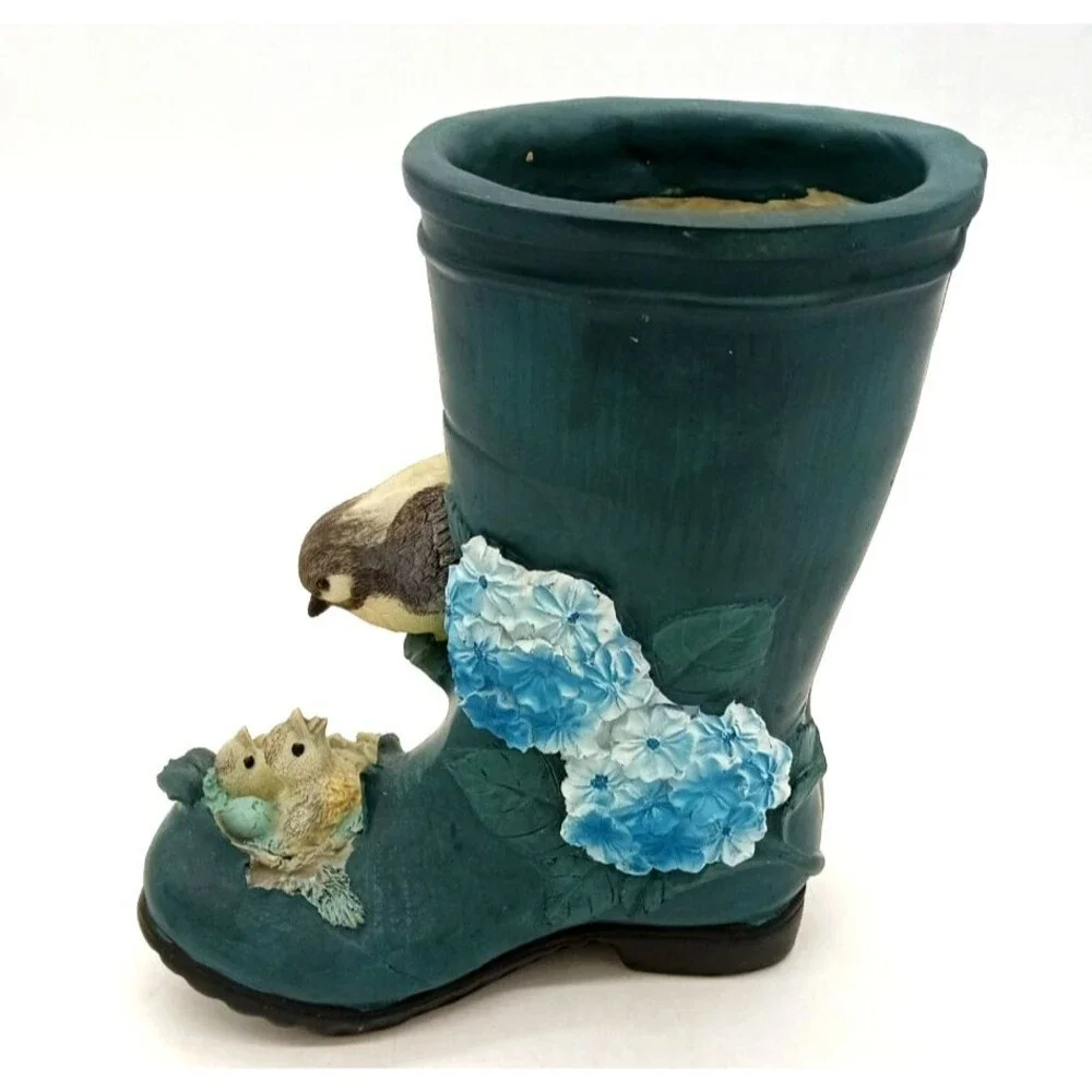 Green Resin Old Rain Boot With Mama Bird & Babies  In Nest Planter